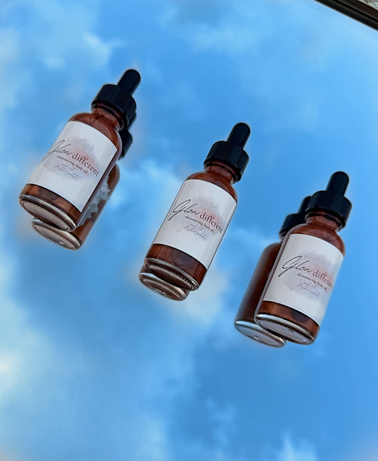 GLOW Different Shimmering Body Oil (1oz.)
